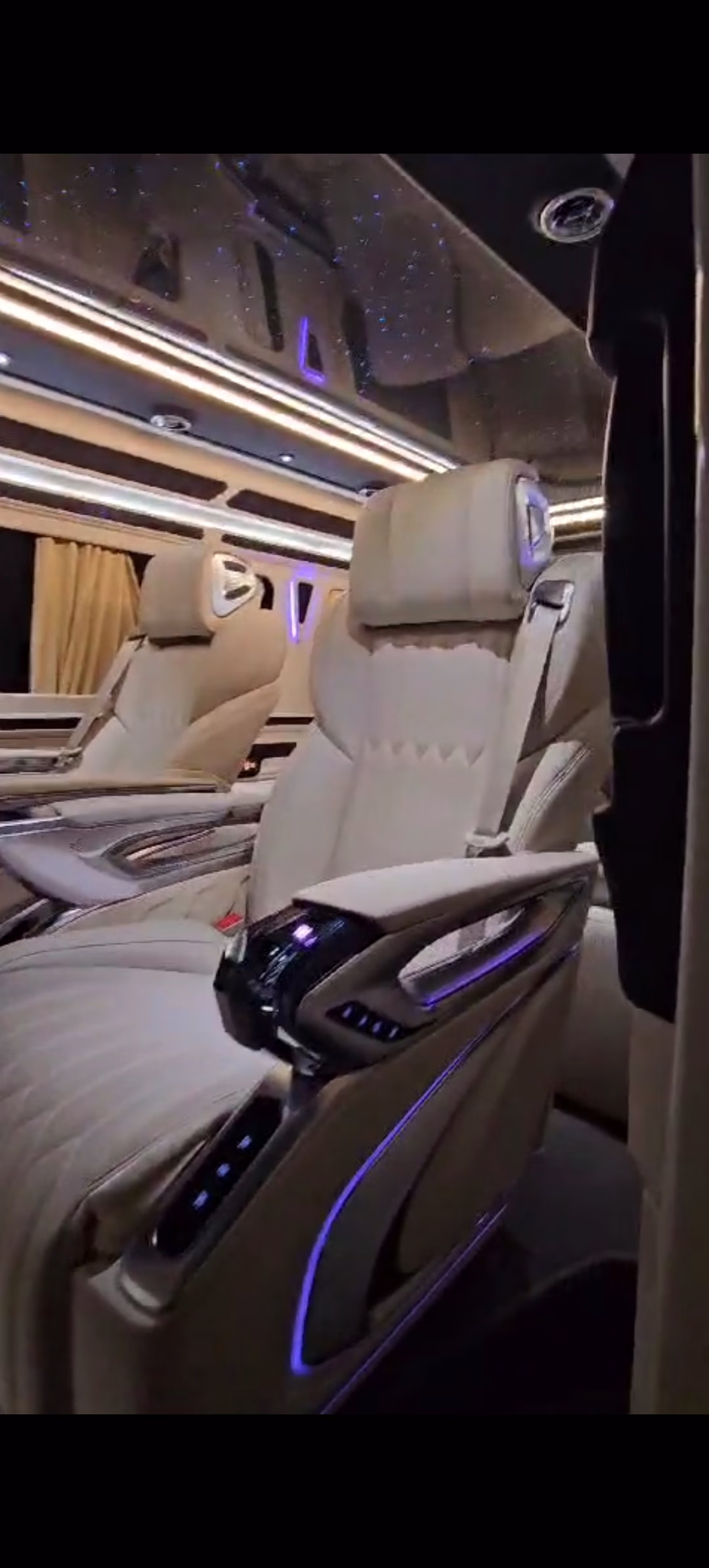 sewa hiace luxury jakarta